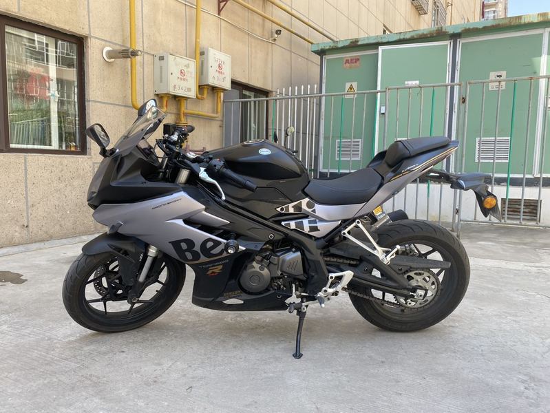 二手贝纳利龙卷风 Tornado 252R