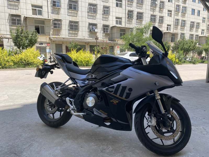 二手贝纳利龙卷风 Tornado 252R