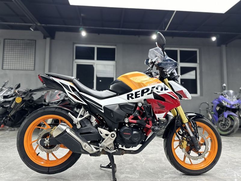 二手五羊本田CB190R 暴锋眼