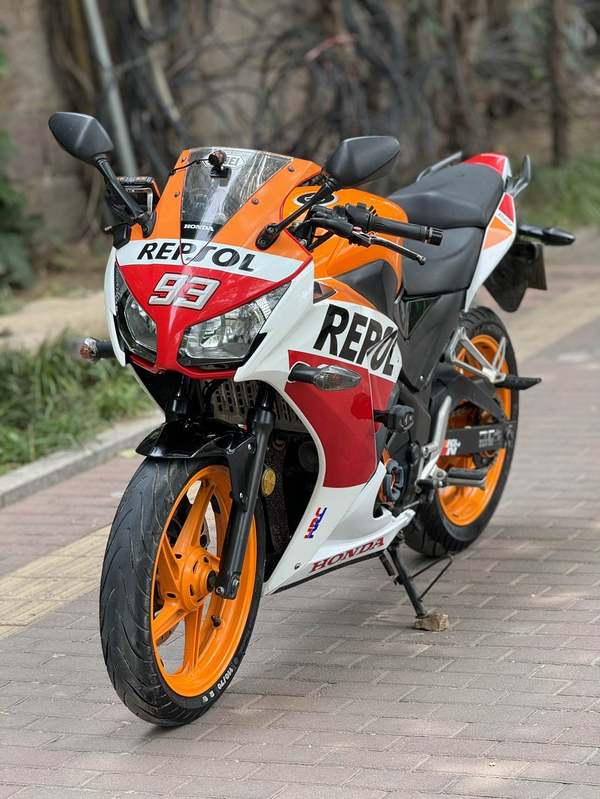 二手本田CBR300R