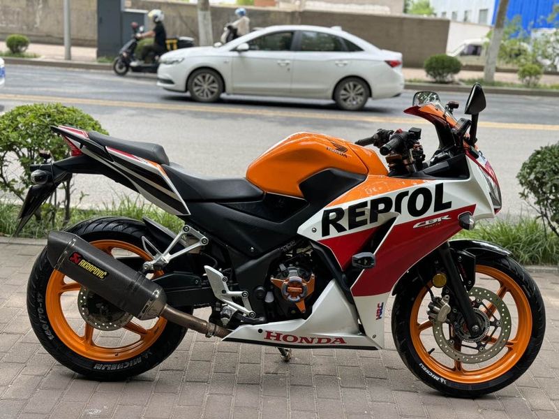 二手本田CBR300R