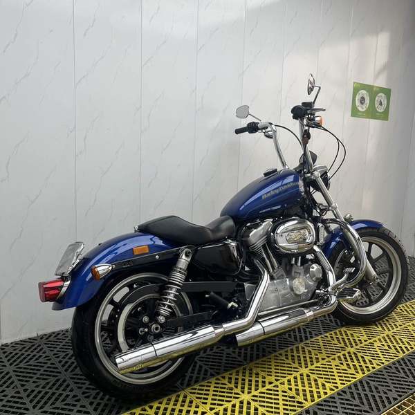 二手哈雷戴维森883L SuperLow