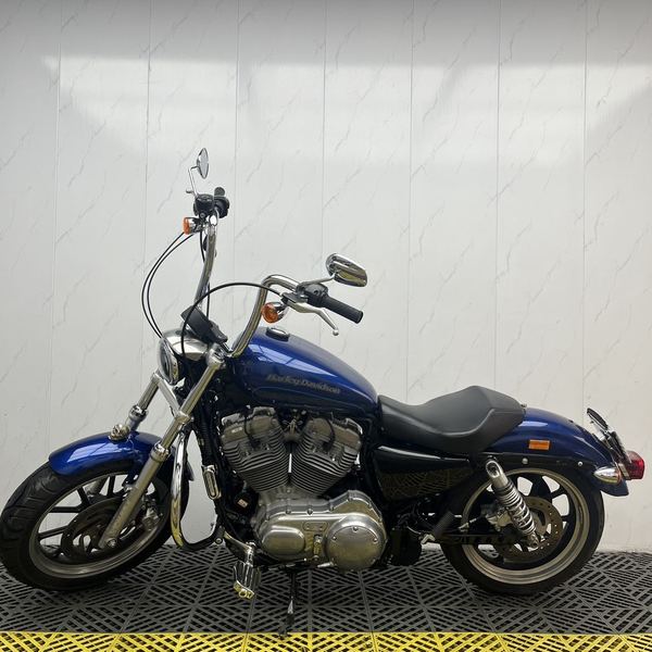 二手哈雷戴维森883L SuperLow