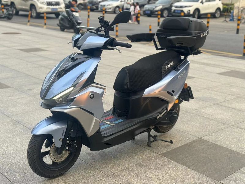 二手QJMOTOR鸿125