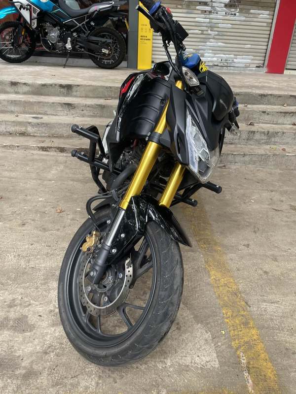 二手五羊本田CB190R 暴锋眼