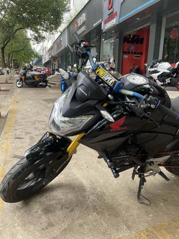 二手五羊本田CB190R 暴锋眼