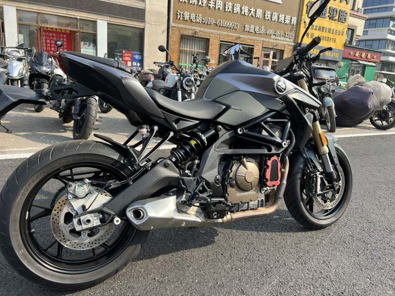 二手QJMOTOR追600