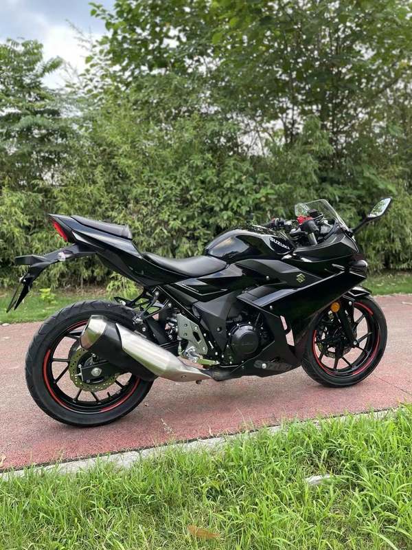 二手豪爵铃木GSX250R