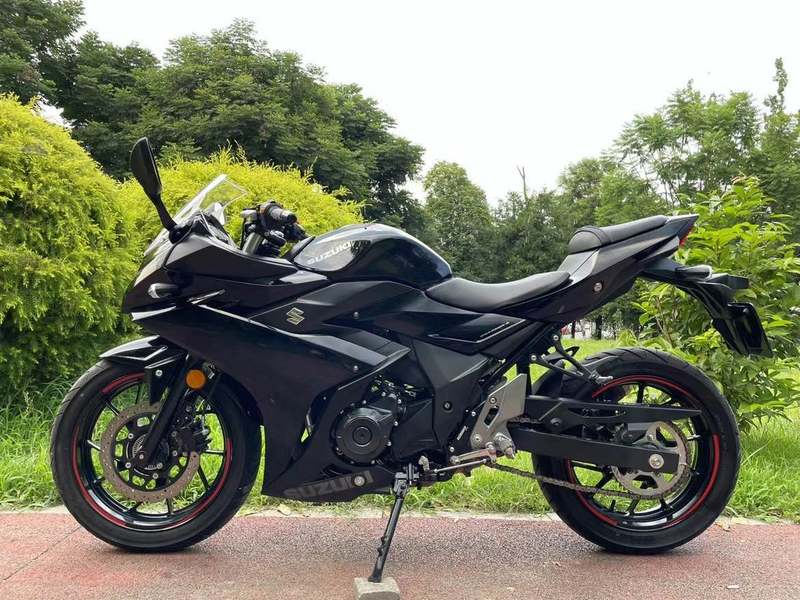 二手豪爵铃木GSX250R