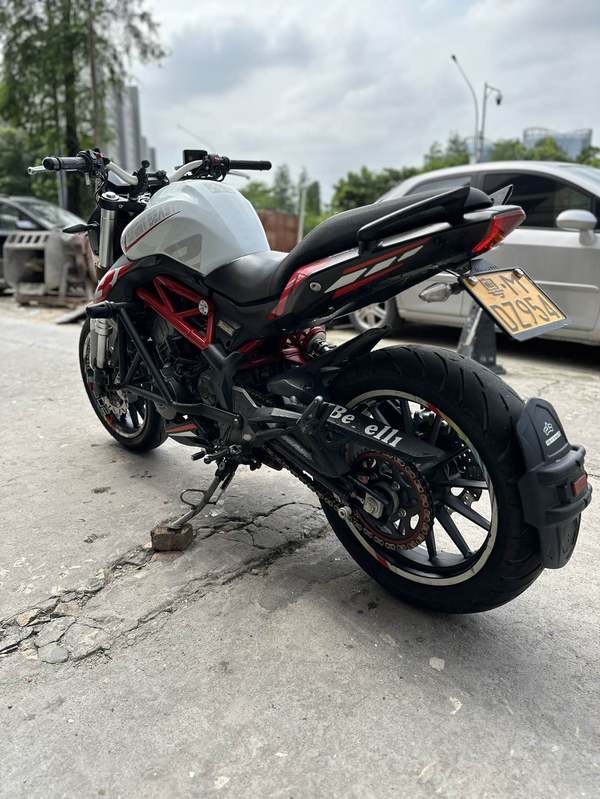 二手贝纳利蓝宝龙 BN302S