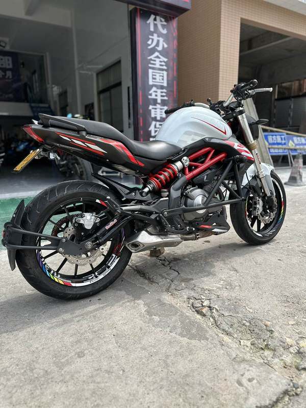 二手贝纳利蓝宝龙 BN302S