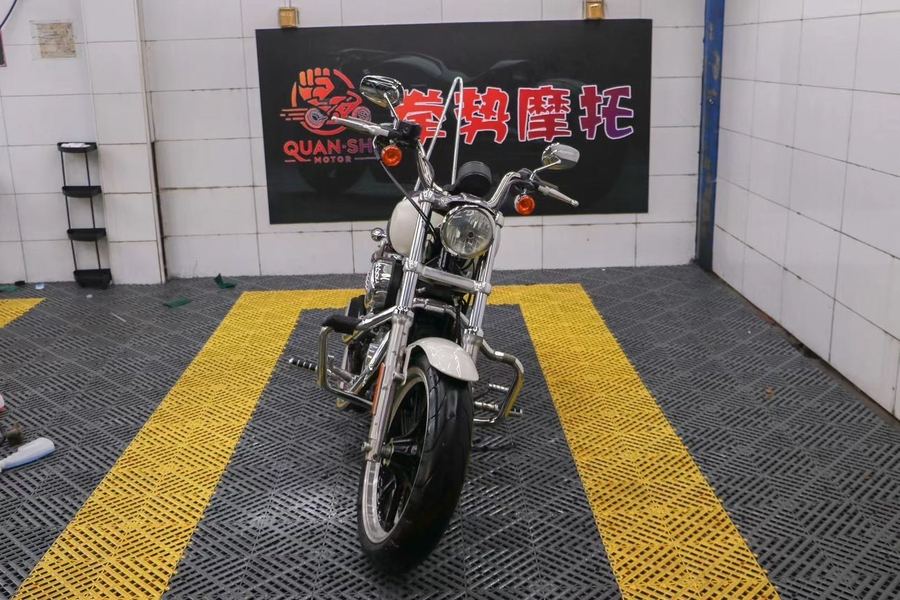 二手哈雷戴维森883L SuperLow