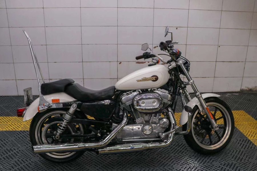 二手哈雷戴维森883L SuperLow