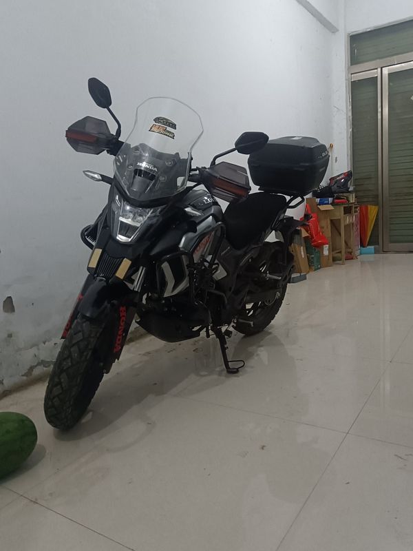 二手五羊本田猛鸷 CB190X