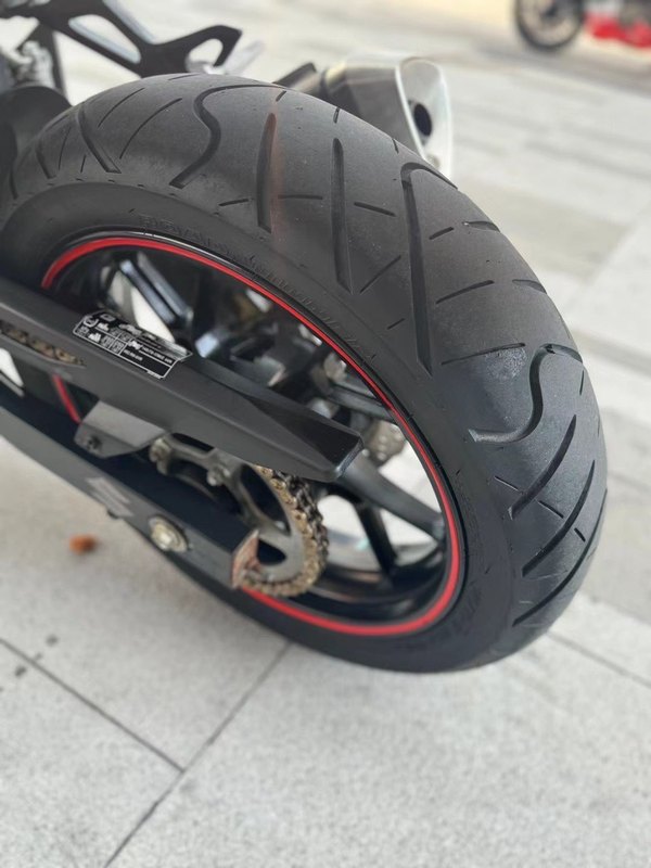 二手豪爵铃木GSX250R