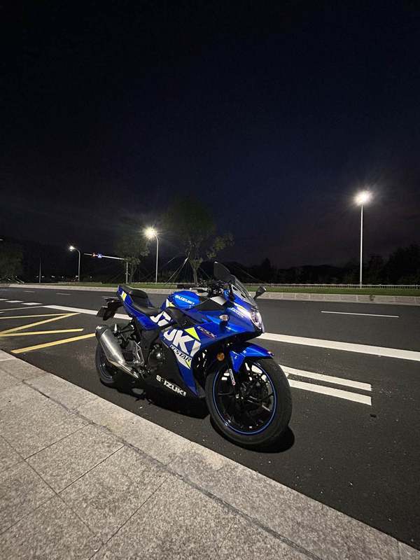二手豪爵铃木GSX250R