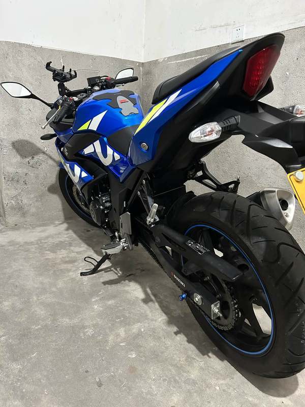 二手豪爵铃木GSX250R