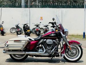 二手哈雷戴维森路王定制版 Road King Special