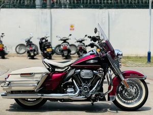 二手哈雷戴维森路王定制版 Road King Special