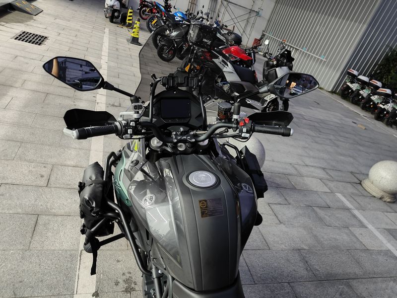 二手贝纳利金鹏 TRK502