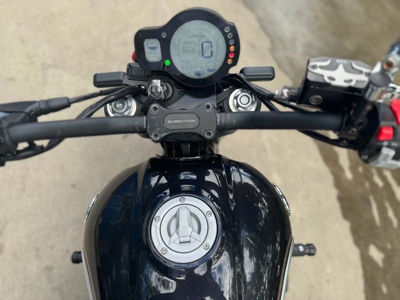 二手QJMOTOR逸550