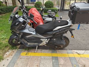 二手布雷斯通极宙 ADV150