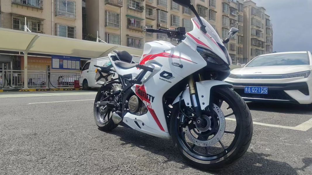 二手QJMOTOR赛250