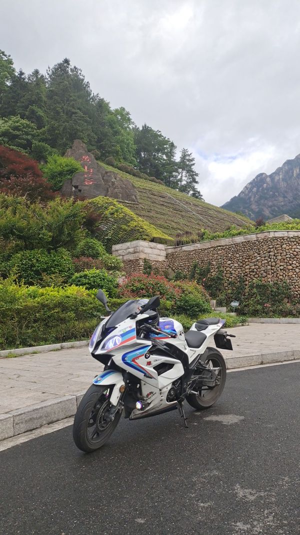 二手宝雕BD400RR