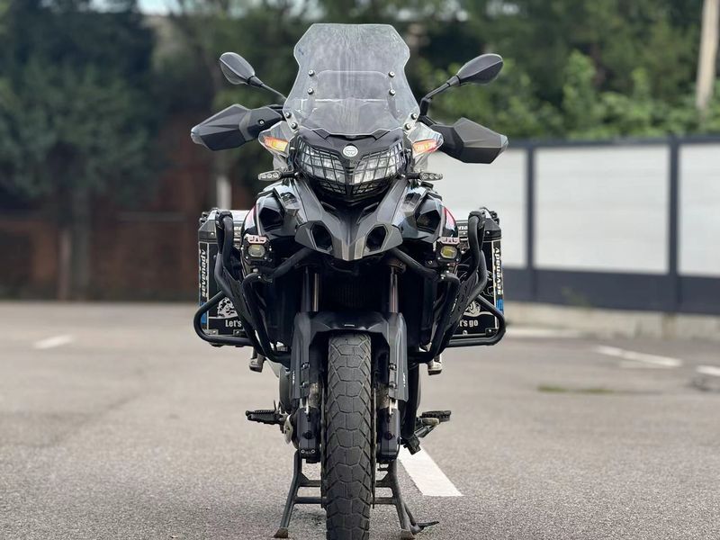 二手贝纳利金鹏 TRK502