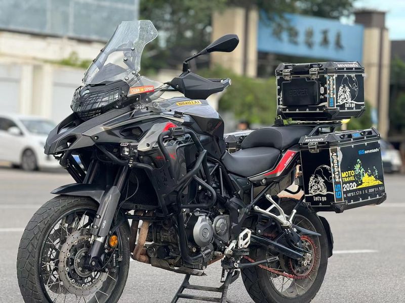 二手贝纳利金鹏 TRK502