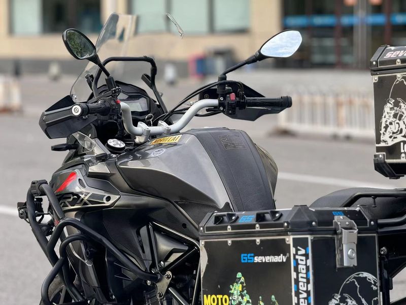 二手贝纳利金鹏 TRK502