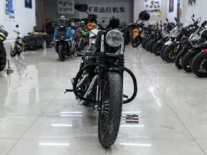 二手哈雷戴维森Iron883 硬汉