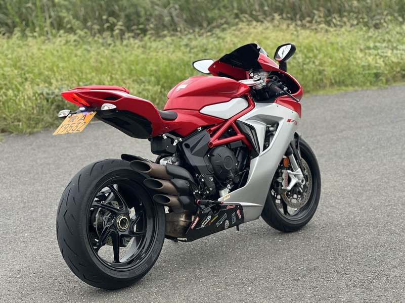 二手奥古斯塔F3 800