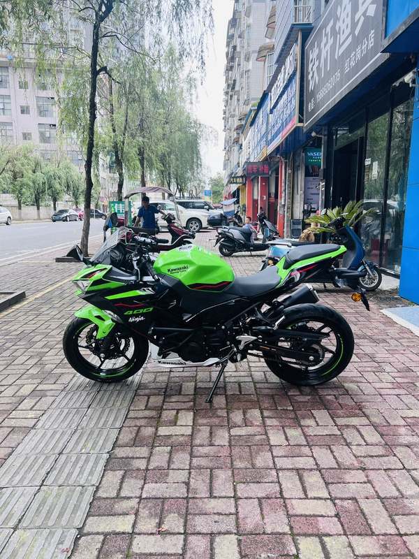 二手川崎Ninja 400