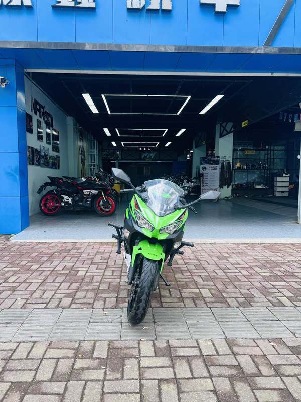 二手川崎Ninja 400