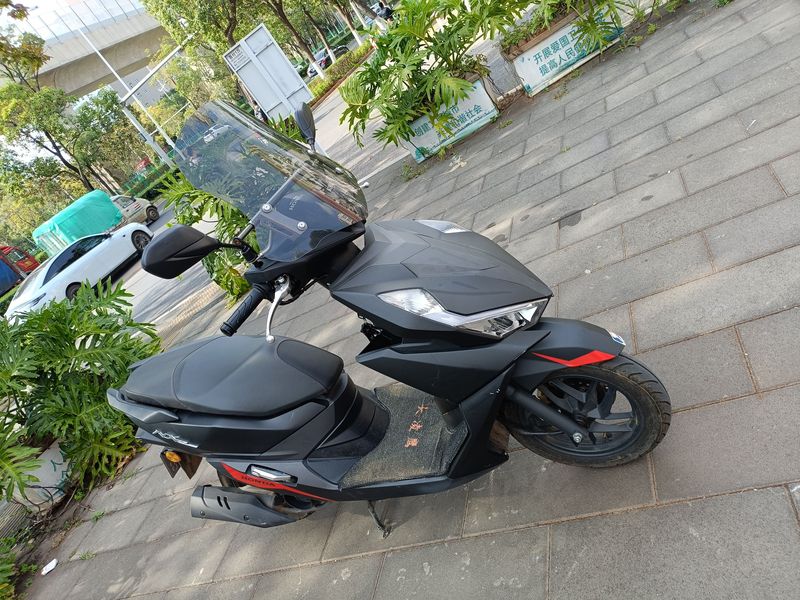二手五羊本田NX125