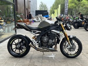 二手凯旋Speed Triple 1200 RS