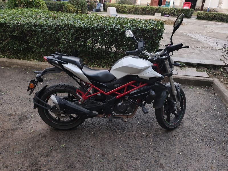 二手贝纳利红宝龙 TNT150i