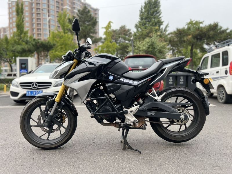 二手五羊本田CB190R 暴锋眼