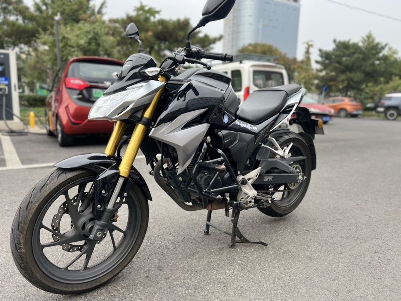 二手五羊本田CB190R 暴锋眼