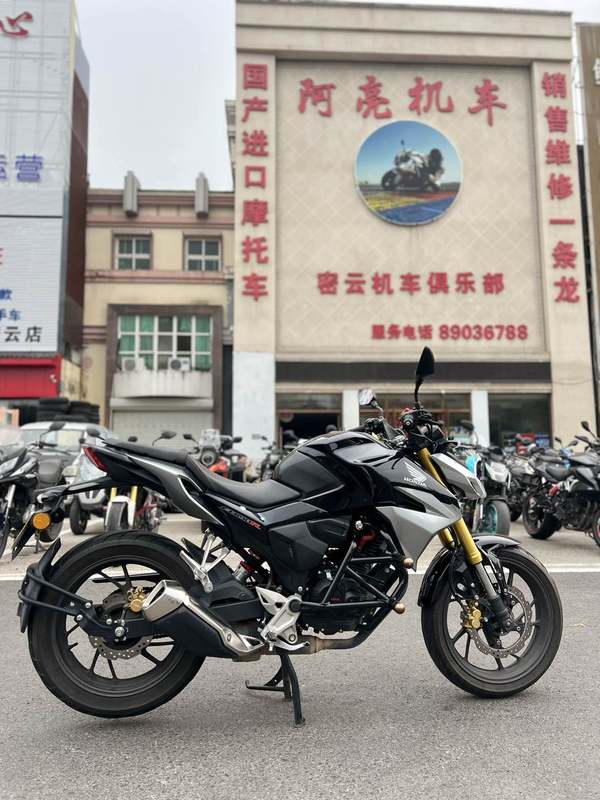 二手五羊本田CB190R 暴锋眼