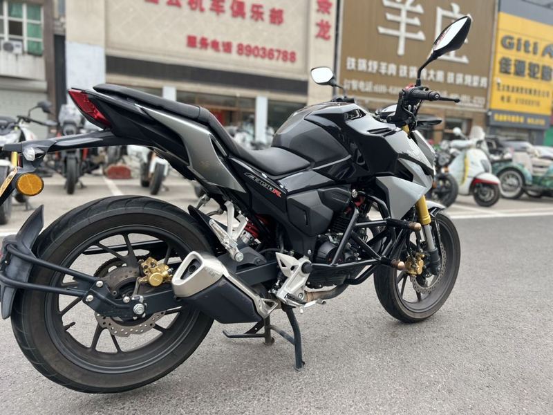 二手五羊本田CB190R 暴锋眼