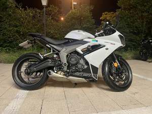 二手凯旋Daytona 660