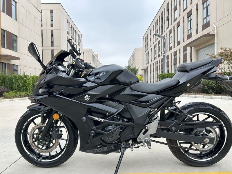 二手豪爵铃木GSX250R
