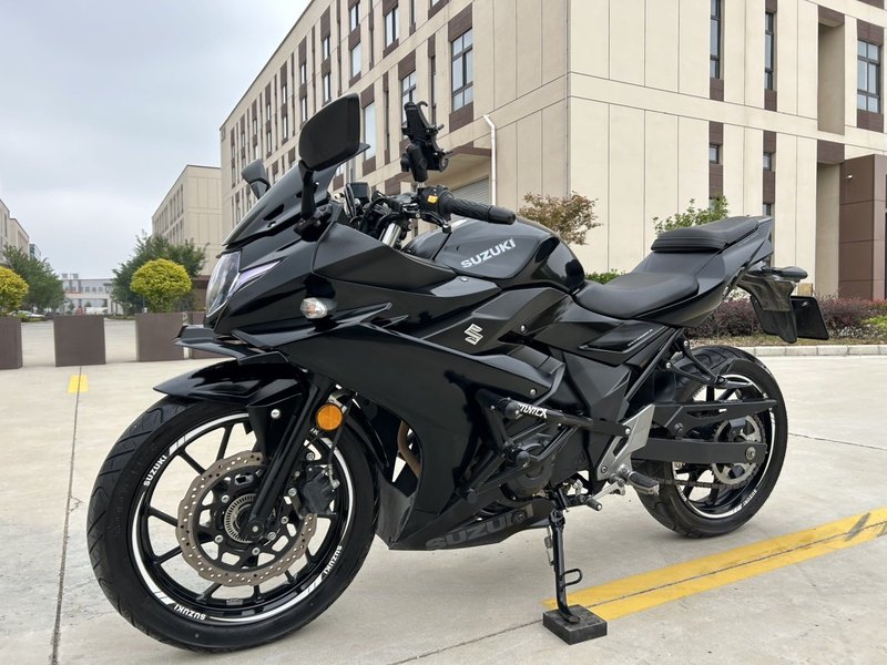 二手豪爵铃木GSX250R