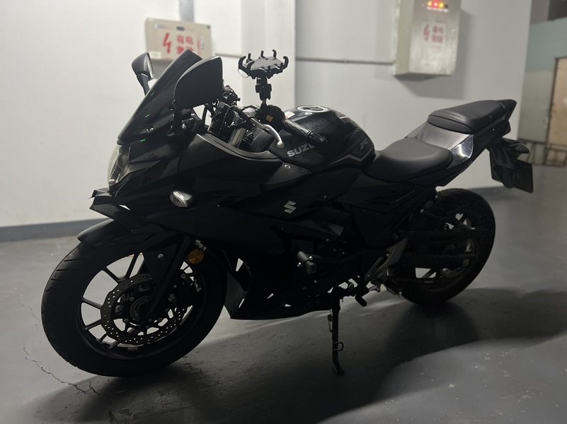 二手豪爵铃木GSX250R