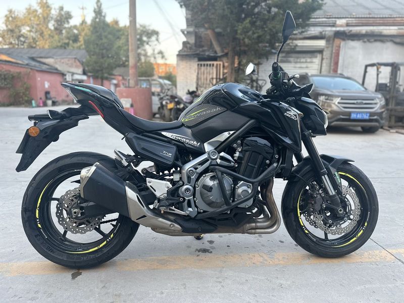 二手川崎Z900