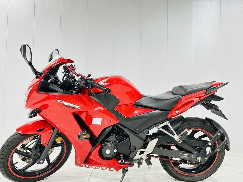 二手新大洲本田CBR300R