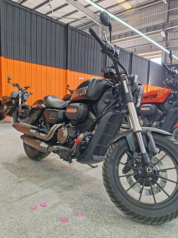 二手QJMOTOR闪300