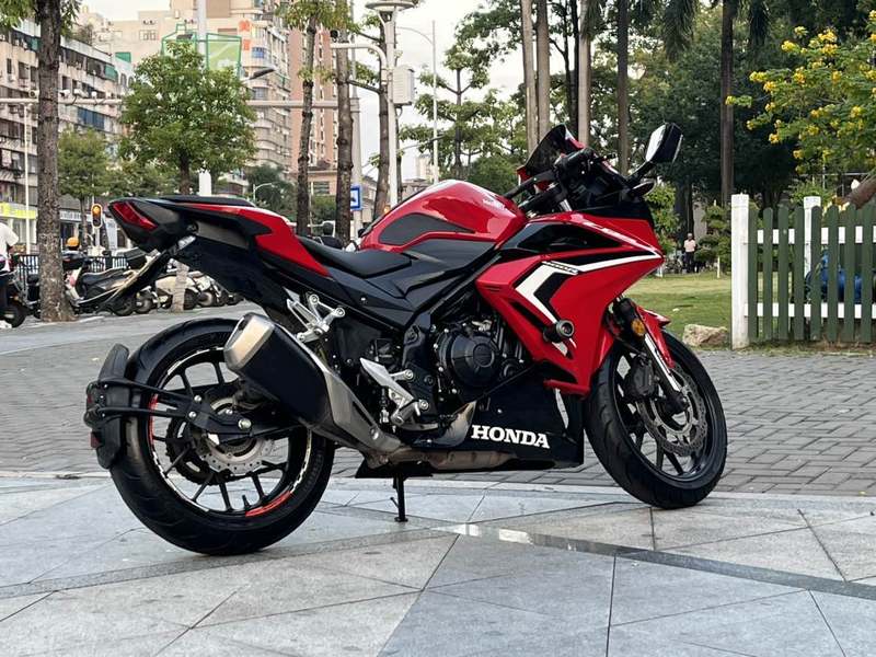 二手本田CBR400R